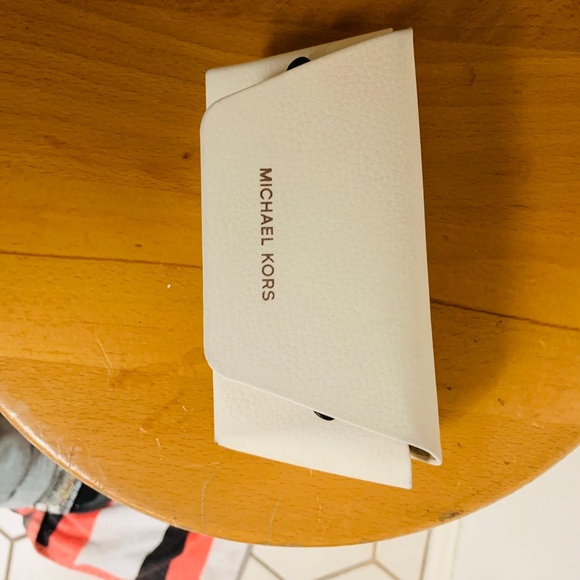 Michael Kors Sunglasses - Picture 3 of 3